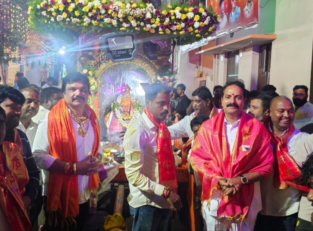 బాపునగర్ లో నిర్వహించిన ఫలహారం బండి ఊరేగింపు కార్యక్రమంలో పాల్గొనడం జరిగింది…