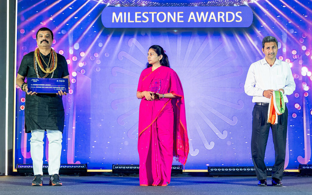 దేశ రాజధాని డిల్లీలో నిర్వహించిన హాకీ ఇండియా ఆవార్డ్ ప్రదానోత్సవ కార్యక్రమంలో  పాల్గొన్న తెలంగాణ హాకీ ఆద్యక్షుడు కొండ విజయ్ కుమార్…