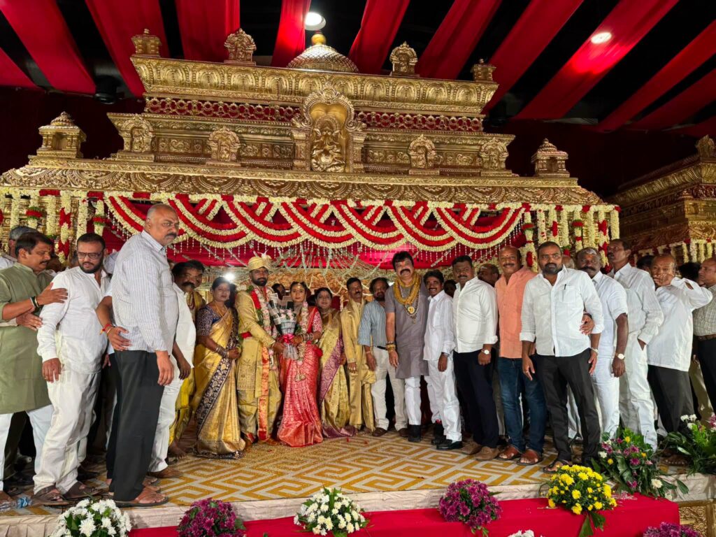 వివాహ వేడుకలకు హాజరై నూతన వధూవరులను ఆశీర్వదించడం జరిగింది…
