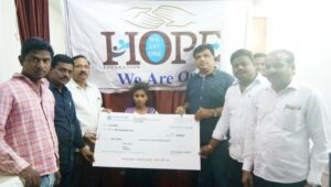పాఠశాల విద్యార్థినికి ఆర్తిక సహాయం…